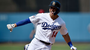 다저스, 에인절스 꺾고 지구 1위로 전반기 마감