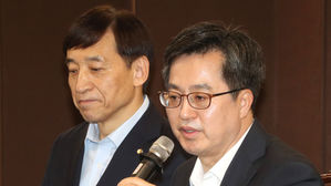 김동연 "최저임금 인상, 하반기 경제운용에 부담 우려"