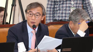 전재수 "김병준, 당신의 출세 위해 노무현 전 대통령 언급 말길"