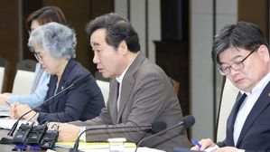 이 총리 "유명 대기업 내부 이상한 행태…일대 각성 촉구"