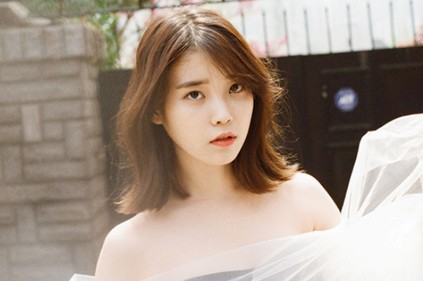 IU
