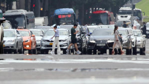 이달 말까지 비 안 올 듯&hellip;일부 지역 미세먼지&middot;오존까지 '삼중고'