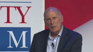 트럼프의 푸틴 초청에 놀랐던 美 정보수장 "결례 범하려던 것 아냐"