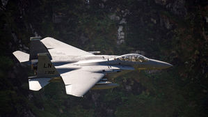 백악관 마당에 F-15 전투기·우주선·픽업트럭 등장한다