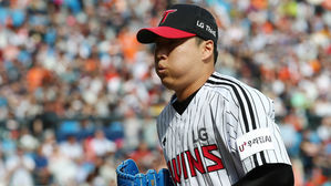 'AG 대표' LG 차우찬 왼쪽 고관절 통증&hellip;엔트리 말소