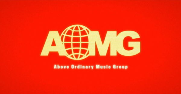 AOMG logo