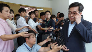 김동연 부총리, 8월 초 삼성 방문…이재용 만날 듯