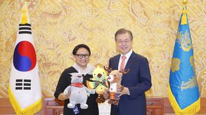 문 대통령, 오늘 인니 외교장관 접견… AG 개막식 초청받을 듯