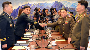 남북장성급회담 오전 전체회의 50분 만에 종료&hellip;분위기 화기애애