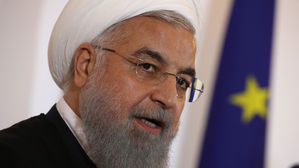 이란 대통령, 호르무즈 해협 봉쇄 '톤다운'…군부는 초강경