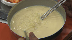 [고현준의 뉴스딱] "콩국수 면발 왜 이리 굵냐" 회장님 지적 때문에 해고?