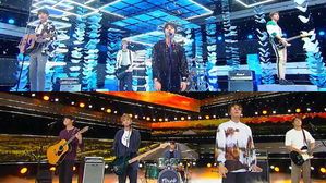 [SBS Star] VIDEO: FTISLAND Serenades 'Summer Night's Dream' & 'Paradise'