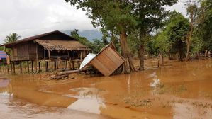 라오스 댐사고 피해지역 개학 무기 연기