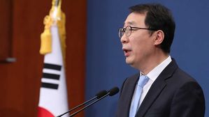 [전문] 문 대통령, 기무사 근본적 재편·새 사령부 창설 지시