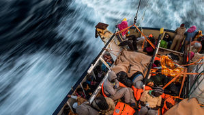 스페인 NGO 난민구조선, 이탈리아 봉쇄로 또 지중해 표류
