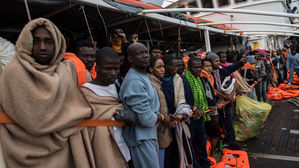 올해 EU&middot;스위스&middot;노르웨이에 30만 명 난민 신청&hellip;전년보다 15% 감소