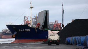 "한국에 적발된 北 석탄 밀수 화물선 4척, 일본 드나들어"