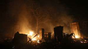 美 언론 "'캘리포니아 산불은 나쁜 환경법 탓' 트럼트 주장 황당"