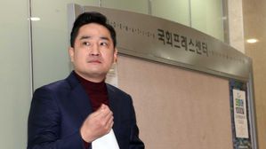 김부선, 강용석 변호사 선임…내일 함께 경찰 출석할 듯