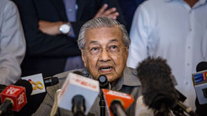 말레이시아 총리 "김정은, 핵무기 의미 없다는 것 알고 있을 것"