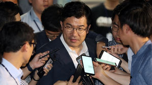 송인배 정치자금 의혹 동부지검이 수사&hellip;백원우는 중앙지검서