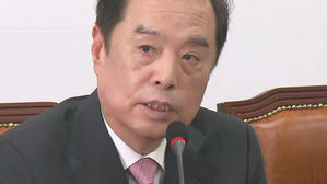 김병준, 박정희 전 대통령 생가 방문&hellip;대구 서문시장도 찾아