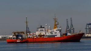 프랑스&middot;독일&middot;스페인&middot;포르투갈, 구조선에 발묶인 난민 수용키로