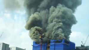 [제보영상] 마곡 신축 건물 공사장 화재&hellip;근로자 150여 명 긴급 대피