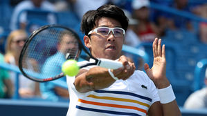 정현, 5개월 만에 복귀전 승리&hellip;청두 챌린저 16강 진출