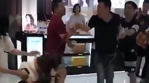 중국인들, 한국 면세점서 난투극&hellip;中 누리꾼 "나라 망신"