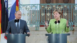 방독 푸틴, 메르켈과 정상회담…시리아·우크라 문제 등 논의