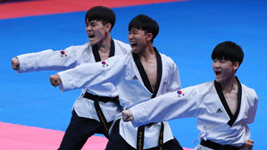 아시안게임 한국, 태권도에서 금 2개&hellip;종합 2위 향해 무난한 출발