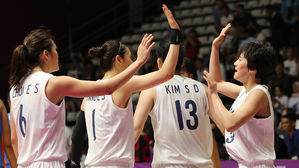 여자 농구 '코리아', 인도에 시원한 대승&hellip;선수 전원 득점