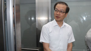 특검, 기간 연장 역대 첫 포기&hellip;김경수 지사 불구속기소 가닥