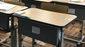 부산지역 모든 여고생 책상에 앞가림판 설치&hellip;94개 학교