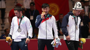 한국, 레슬링&middot;태권도&middot;펜싱서 金 추가