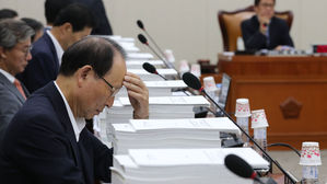 국회, 이틀째 결산심사…법사위 첫 전체회의
