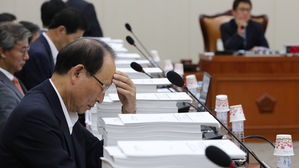 국회, 이틀째 결산심사…법사위 첫 전체회의