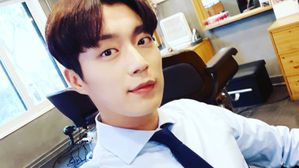 [SBS Star] Yoon Du Jun to Enlist in the Military in Two Days?