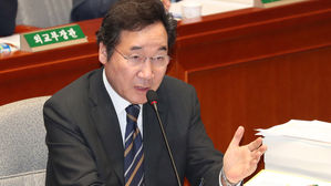 이 총리 "'탈원전' 용어, 머리보다 모자가 크다는 생각"