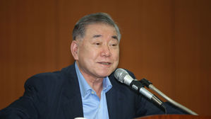 WSJ, 문정인 역할론 평가&hellip;"대북 화해 정책 위한 비밀병기"