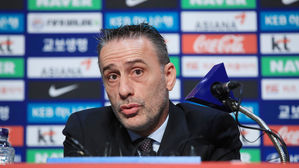 벤투 감독 "젊은 선수에 더 많은 기회&hellip;기성용 소집하겠다"