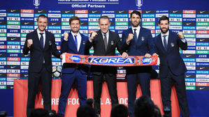 벤투 감독 "젊은 선수에 더 많은 기회&hellip;기성용 소집하겠다"