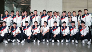 3연속 우승 노리는 선동열호, 격전지 자카르타 향해 출국