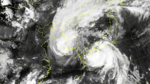 '변화무쌍' 솔릭에 춤춘 기상청 예상 경로…예보 능력 '옥에 티'