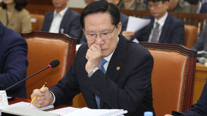 송영무, 한국당 압박에 "대한민국 위해하면 북한도 적"