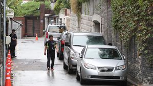 '끝내 오지 않은 전두환' 법원, 사자명예훼손 첫 재판 열어