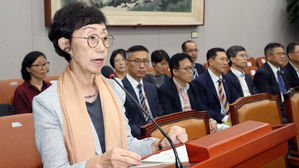 최영애 청문회&hellip;野 '정파성&middot;동성애 보호&middot;北인권 외면' 맹공