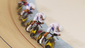 사이클 남자단체추발, 낙차 사고로 탈락