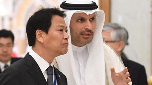 임종석, UAE 칼둔 청장과 통화&hellip;"왕세제&middot;칼둔 방한 논의"